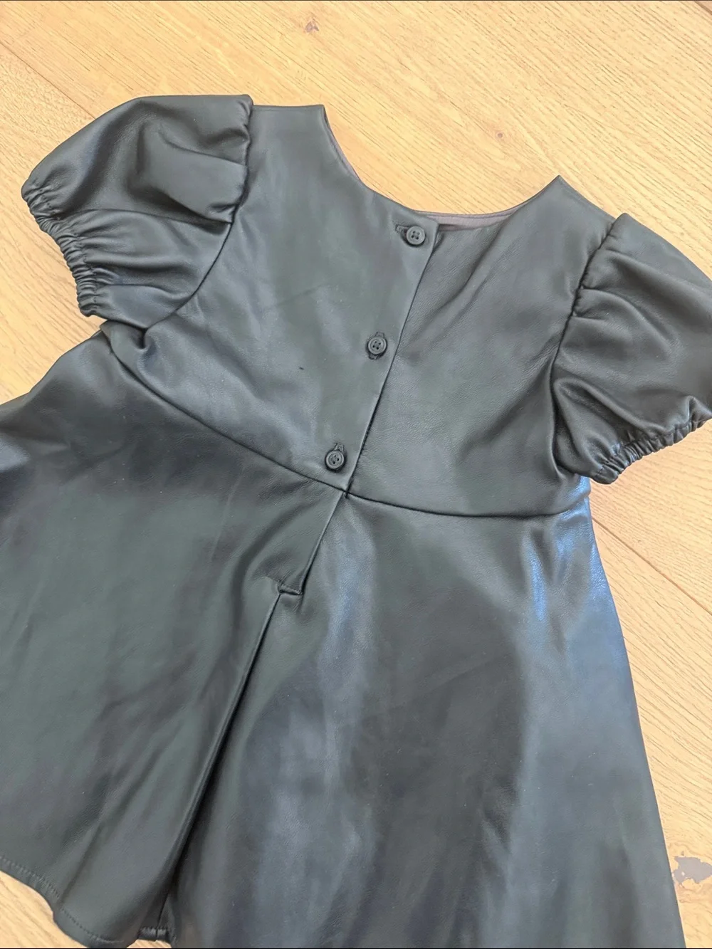 GAP Little Baby Girls Black Faux-Leather Puff Sleeve Dress with Bloomers 6-12 mo